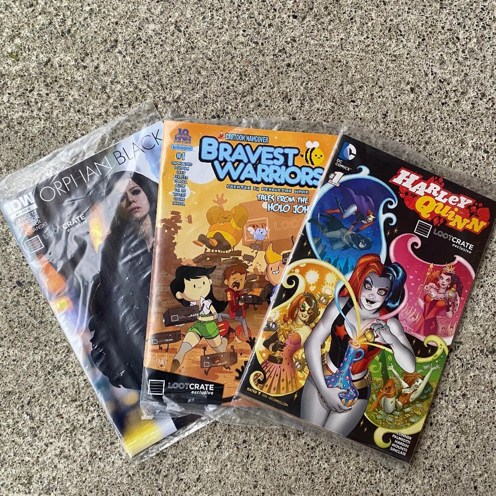 3 brand new comic books - poly sealed - Loot Crate exclusives